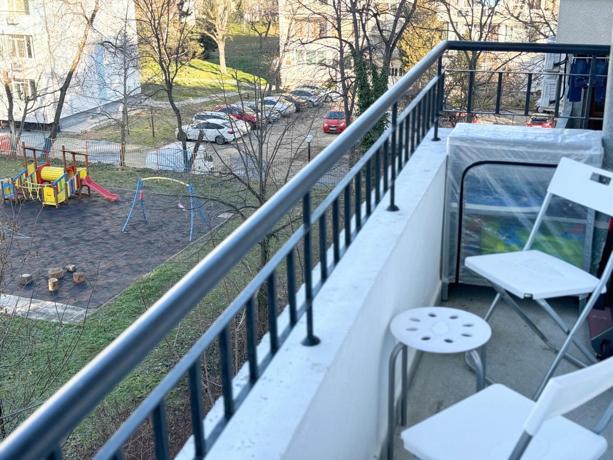 Restful Apartment For 4 Guests In Burgas Exterior photo