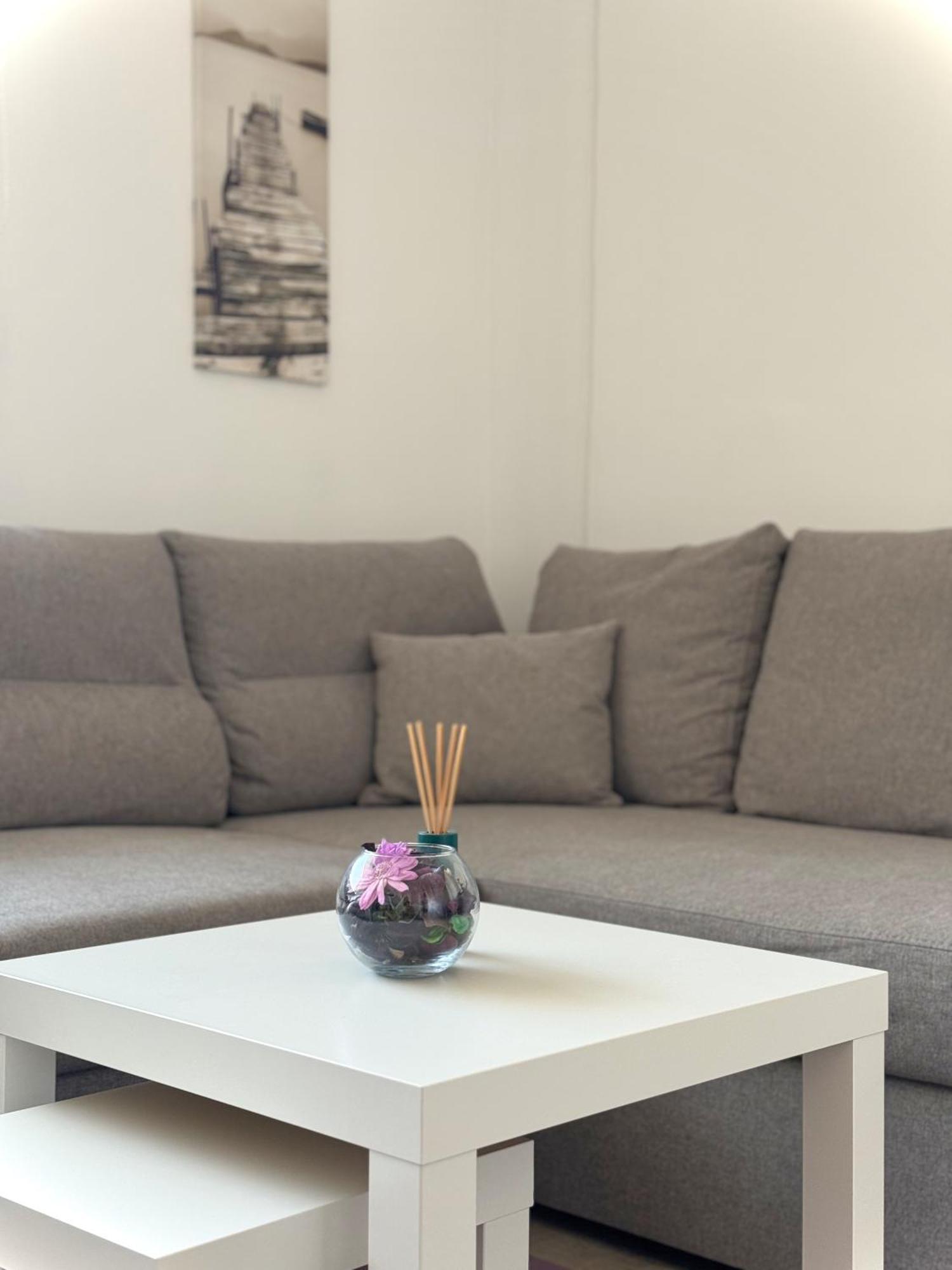 Restful Apartment For 4 Guests In Burgas Exterior photo