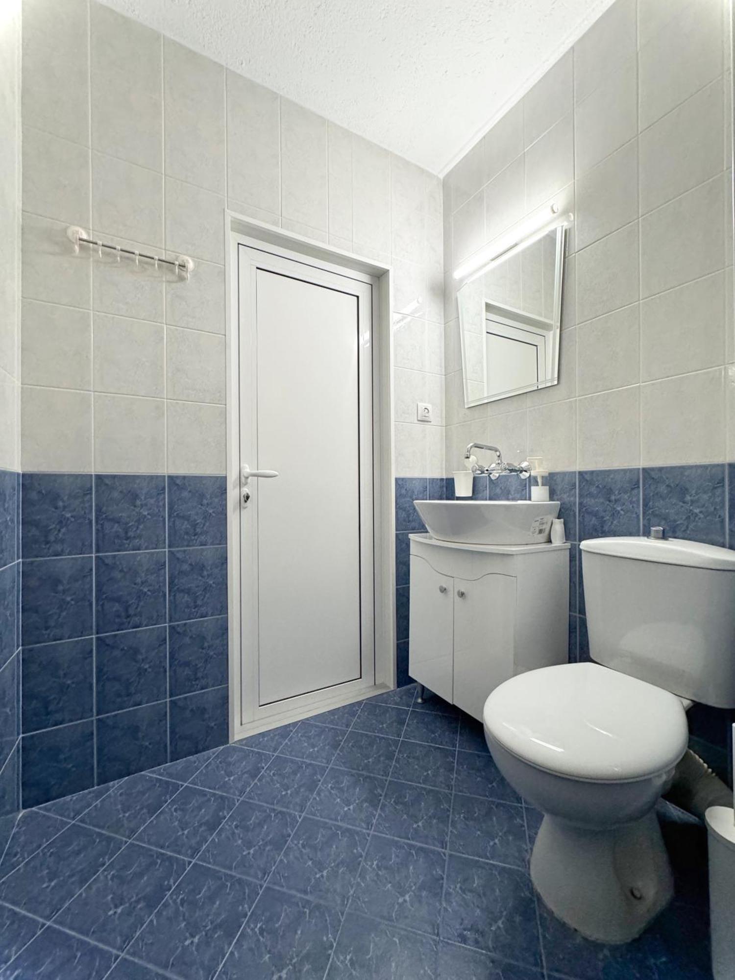 Restful Apartment For 4 Guests In Burgas Exterior photo